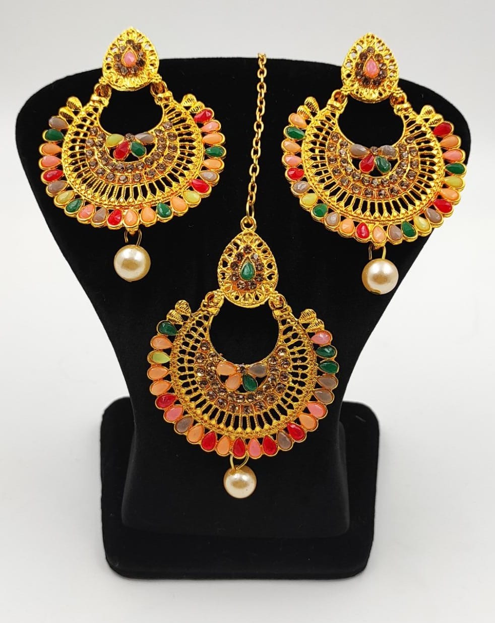 A2 Fashion Gold Plated Multicolour Stone Studded Beaded Maangtikka And Earring Set