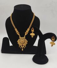 Load image into Gallery viewer, A2 Fashion Traditional Gold Plated Pendent And Earring Set For Women