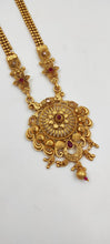 Load image into Gallery viewer, A2 Fashion Traditional Gold Plated Pendent And Earring Set For Women