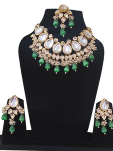 A2 Fashion Bridal Green Gold Plated Wedding Kundan Necklace, Earring And Maangtikka Set