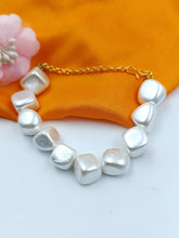 Load image into Gallery viewer, A2 Fashion Elegant Stones Women Bracelet