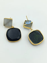 Load image into Gallery viewer, A2 Fashion Gold Plated Natural stones Black Fashion Earrings