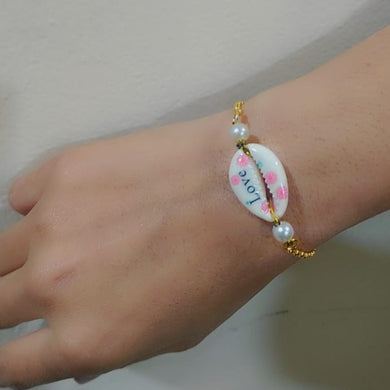 Whispers of Love: A2 Fashion Kaudi-Infused Shell Bracelet For Girls