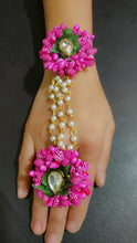 Load image into Gallery viewer, Magenta Bloom Kundan: Bridal Artificial Flower Jewelry Set for Haldi/Mehndi Ceremony