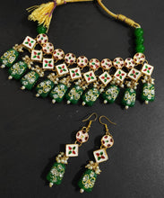 Load image into Gallery viewer, A2 Fashion Green Kundan Necklace Set