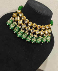 A2 Fashion Green Kundan Necklace Set