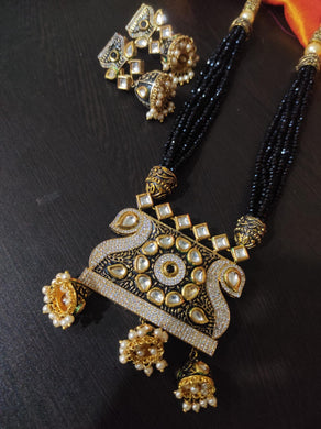 A2 Fashion Black Antique Gold Plated Kundan Necklace And Earring Set