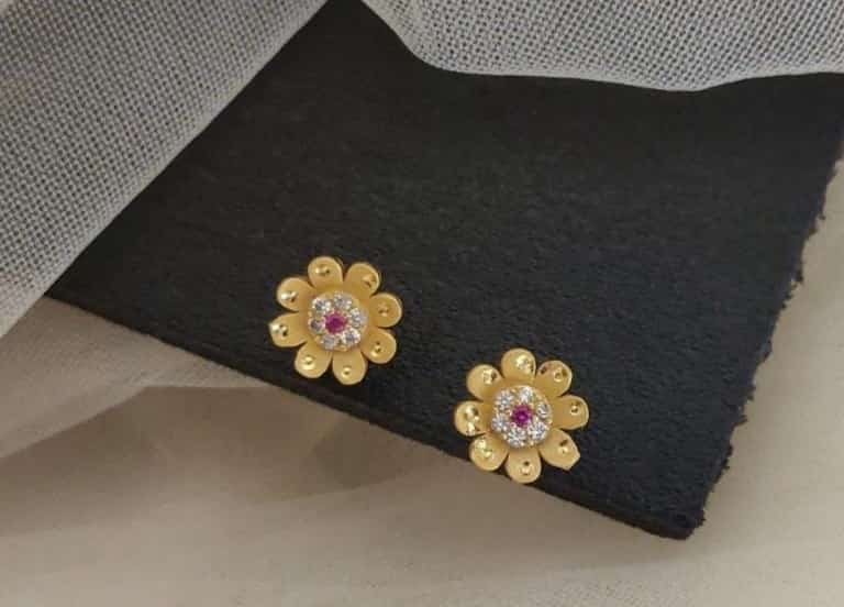 A2 Fashion Gold Plated Stud Earring