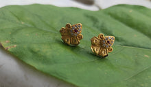 Load image into Gallery viewer, A2 Fashion Gold Plated Stud Earring