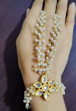 Load image into Gallery viewer, A2 Fashion Fusion Kundan Haathphool