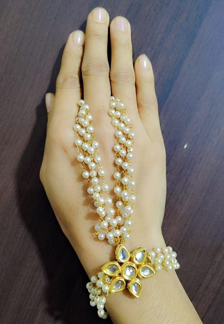 A2 Fashion Fusion Kundan Haathphool