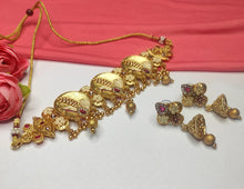 Load image into Gallery viewer, A2 Fashion Gold Plated Polki Choker And Earring Set