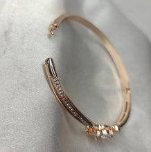 Load image into Gallery viewer, A2 Fashion Rose Gold Plated American Diamond Bracelet