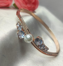 Load image into Gallery viewer, A2 Fashion Rose Gold Plated American Diamond Bracelet