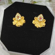 Load image into Gallery viewer, Traditional Indian Gold Plated Stud Earrings For Women