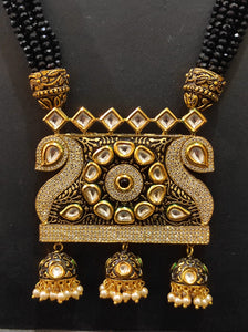 Antique Gold Plated Kundan Necklace Set