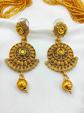 Load image into Gallery viewer, Gold Plated Necklace Set