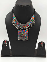 Load image into Gallery viewer, Oxidized Silver Necklace And Earring Set