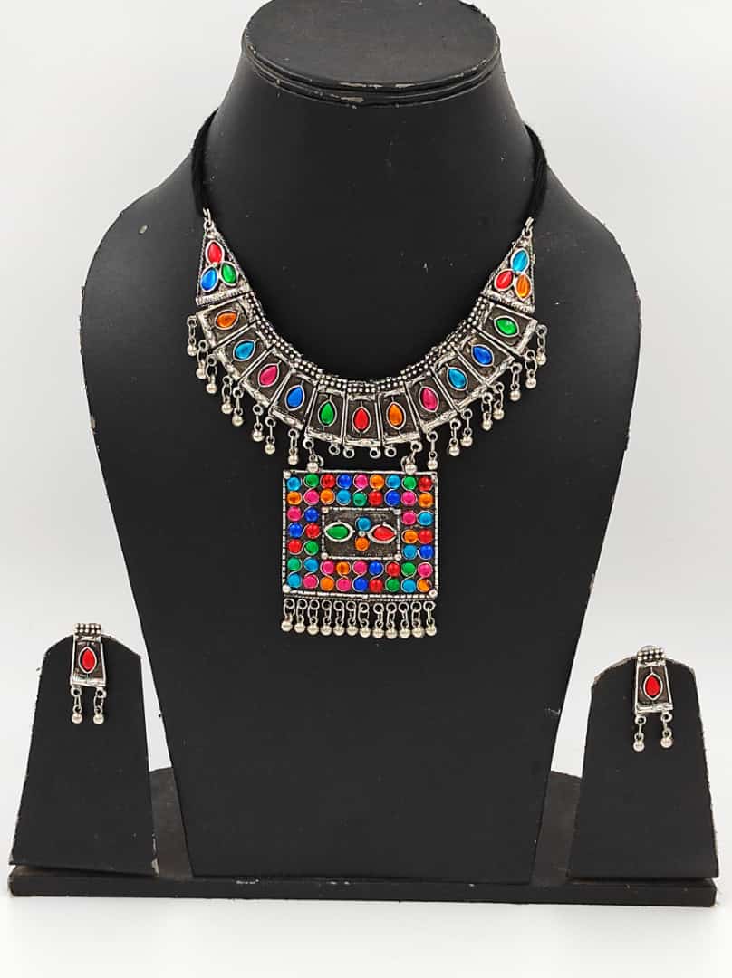 Oxidized Silver Necklace And Earring Set