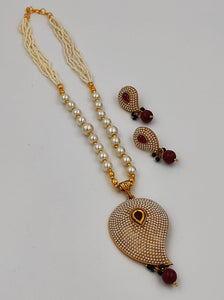 Elegant Gold Finish Pearl Necklace And Earring Set