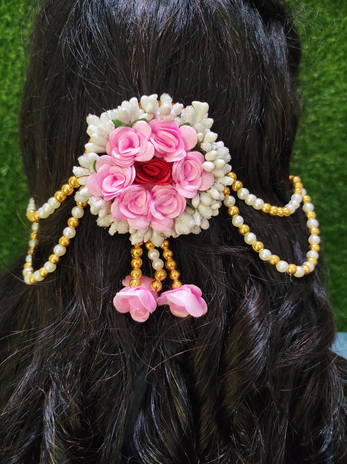 900+ Gajra ideas | indian bride hairstyle, flowers in hair, bride hairstyles