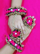 Load image into Gallery viewer, Stunning Artificial Flower Haathphool